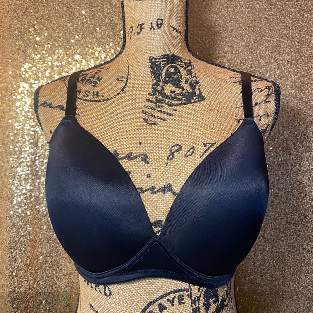 Victoria Secret PINK 🎀 Where Everywhere Wireless Push-Up Bra ✨